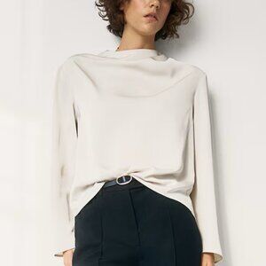 H&M Cream Twill Long Sleeve Blouse Size Medium